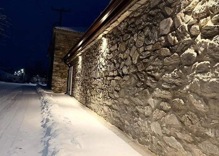 Vila Pefkas Hill Nezerós